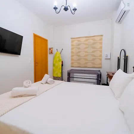 Relaxing Family Maisonette With Yard