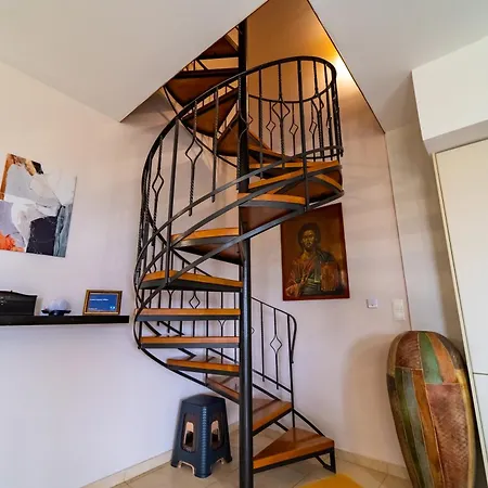 Apartament Relaxing Family Maisonette With Yard *
