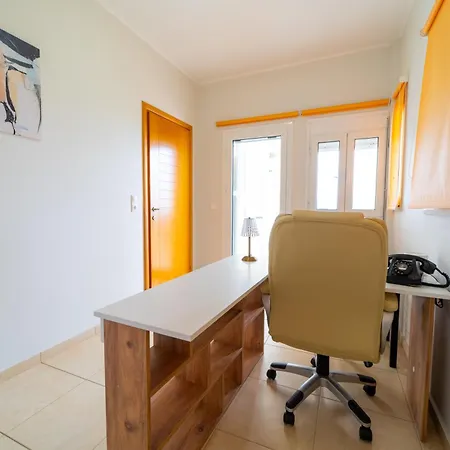 Relaxing Family Maisonette With Yard * Marathitis