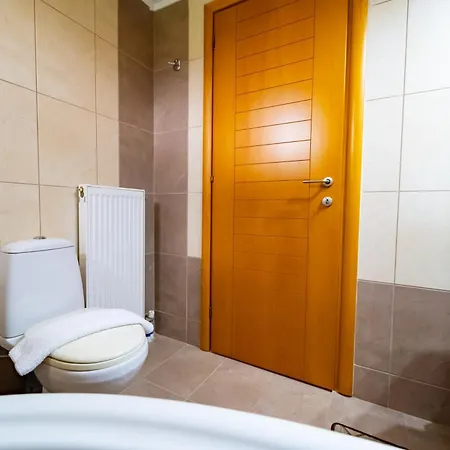 Relaxing Family Maisonette With Yard Apartman Marathitis